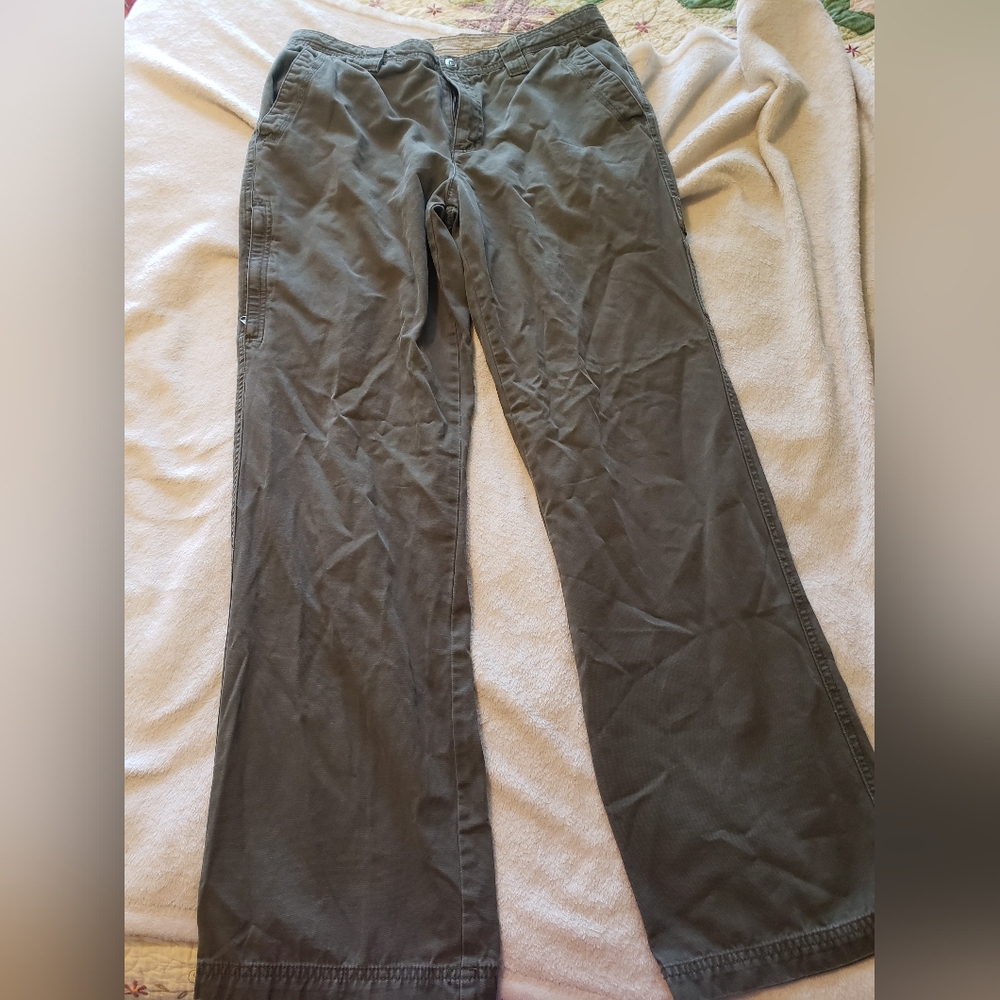 Mens Columbia cargo pants 34x32 olive green